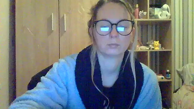 VikiLove765's cam snapshot