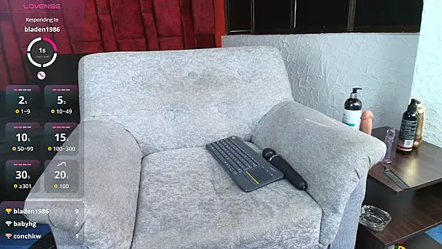 LilithVibe_'s cam snapshot