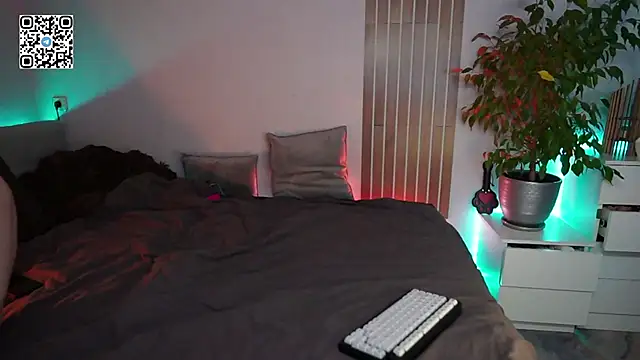 MrsTenderBeast live sex cam