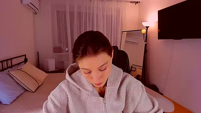 MiaPrecious's cam snapshot