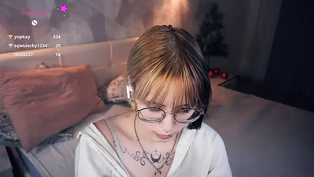 KellePourier's cam snapshot