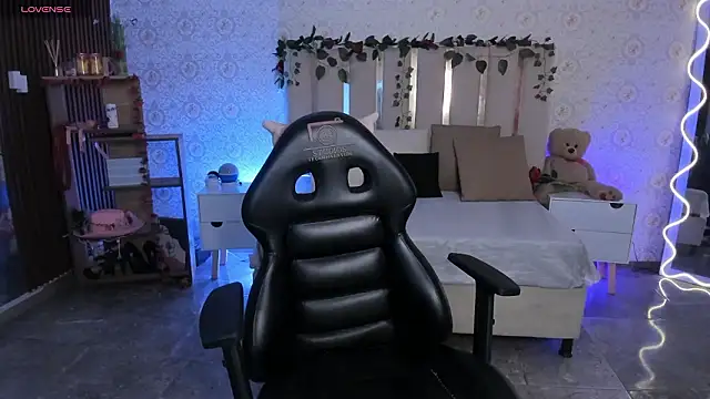 kaelwolf_tay live sex cam