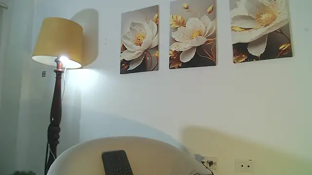 viiolet_collins's cam snapshot