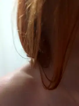 clara-francaise's cam snapshot