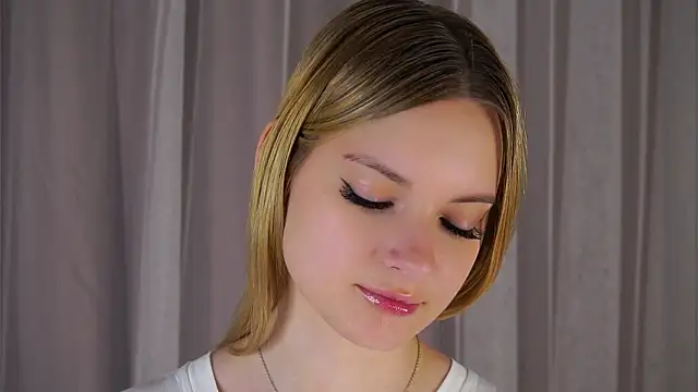 TinaMonaldi's cam snapshot