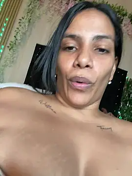 ArielleMillerr-'s cam snapshot