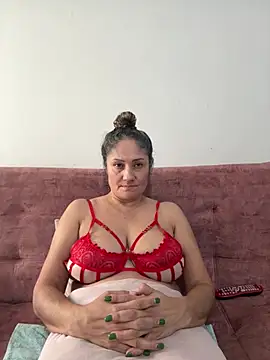 gabiTetas's cam snapshot