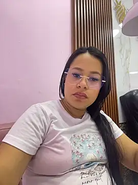 PaulaCruz01's cam snapshot