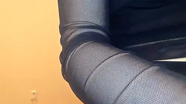 Goth_cute's cam snapshot