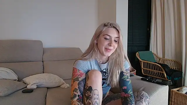 tattoobbgirl live sex cam