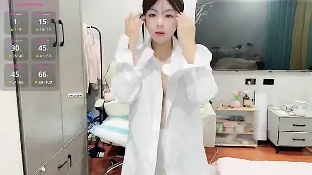 22Momo-'s cam snapshot