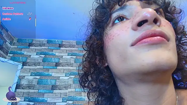 Chipi_tay live sex cam