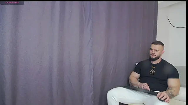 RickyMiami1 live sex cam