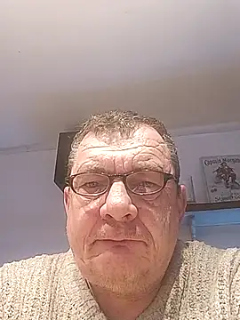 Nobbie444 live sex cam