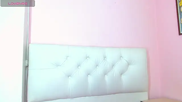 x_isabella_x live sex cam