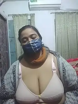 momo_loves's cam snapshot