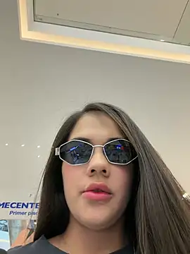 BellaLeclair live sex cam