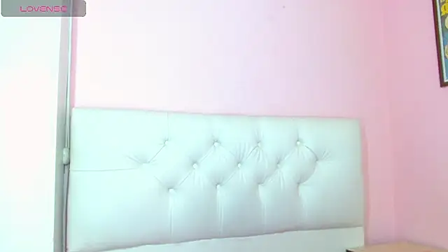 x_isabella_x live sex cam