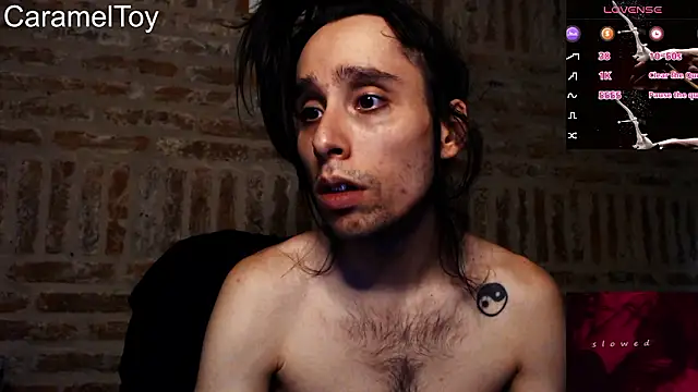 CaramelToy live sex cam