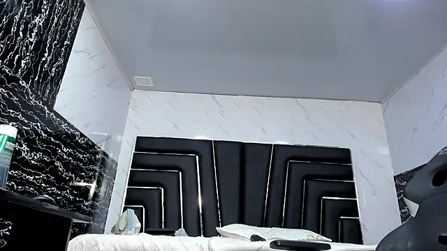 ArianaSommers's cam snapshot