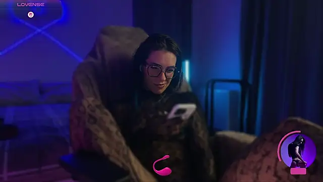 Katy_Kar's cam snapshot