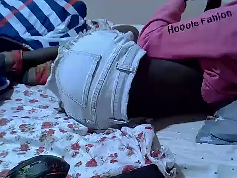 Just_Karu live sex cam