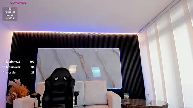 paulina_sweett_'s cam snapshot