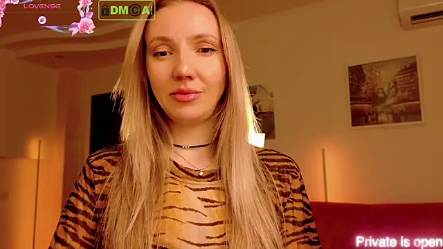 rina_asty's cam snapshot