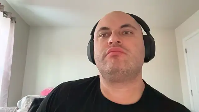 SluggishChase99 live sex cam