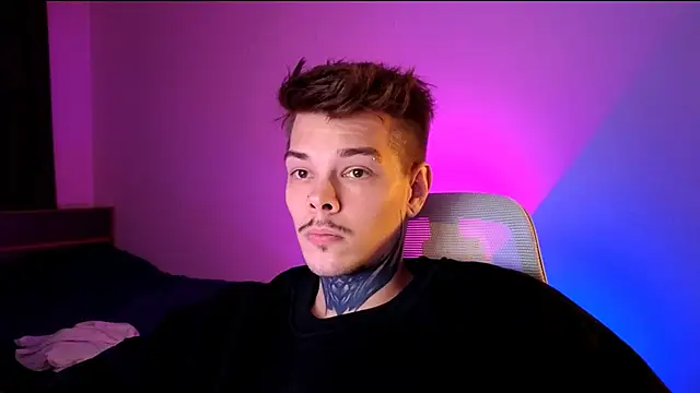 DENIS_HERE's cam snapshot