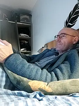 bogland33's cam snapshot