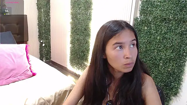 bunnywhite21's cam snapshot