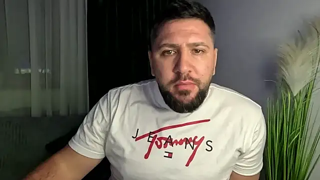 Gold_Alpha_Boy's cam snapshot