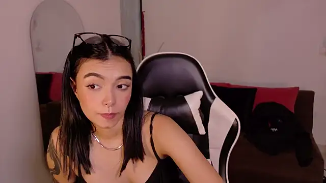 AnabelWolf live sex cam