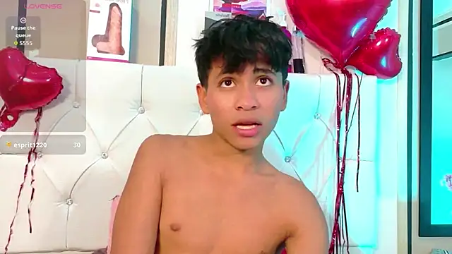 Ethan_Westt's cam snapshot