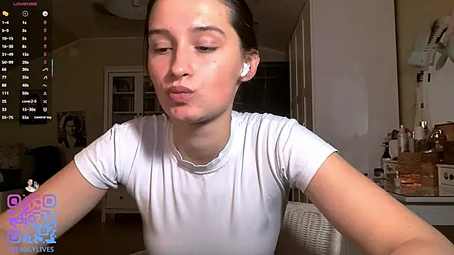 DarlineBrustera's cam snapshot