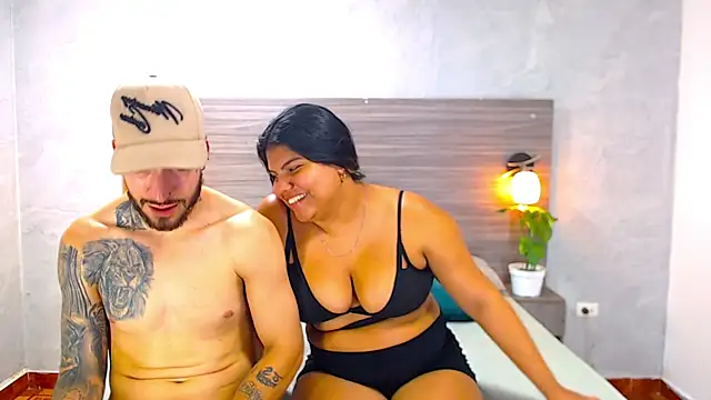 Paulina_And_Tayron's cam snapshot