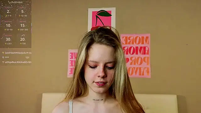 TiffinyMergist's cam snapshot