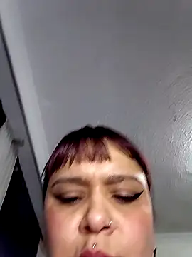 Moon_Velvet's cam snapshot