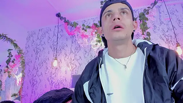 Bonny_and_carrot live sex cam