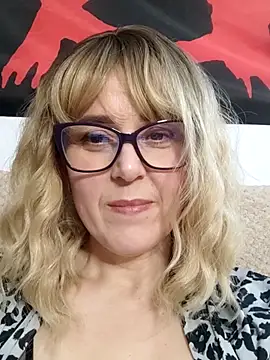 Amelialove42's cam snapshot