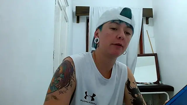 tomboyblue live sex cam