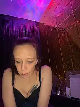 MarryQuinnLive's cam snapshot