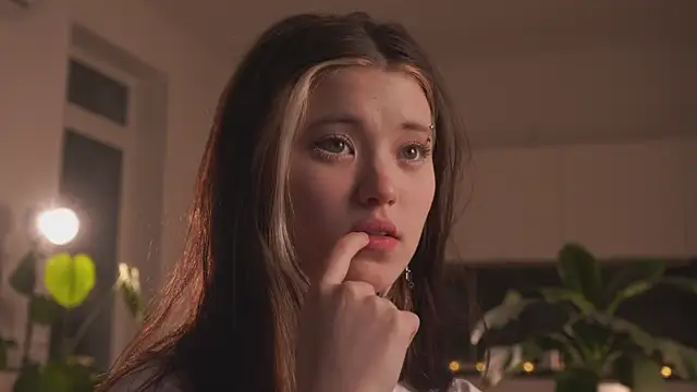 EleniRoeber live sex cam