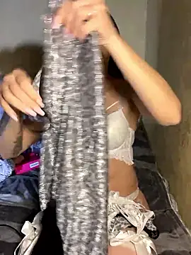 Layana_Ro's cam snapshot