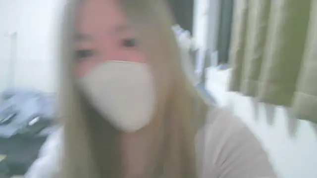 Remi_official live sex cam