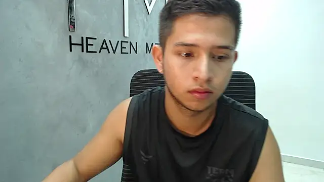 harold_18_'s cam snapshot