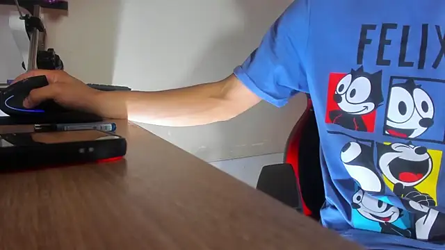 LilOwen_'s cam snapshot