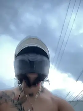 emily_24x live sex cam