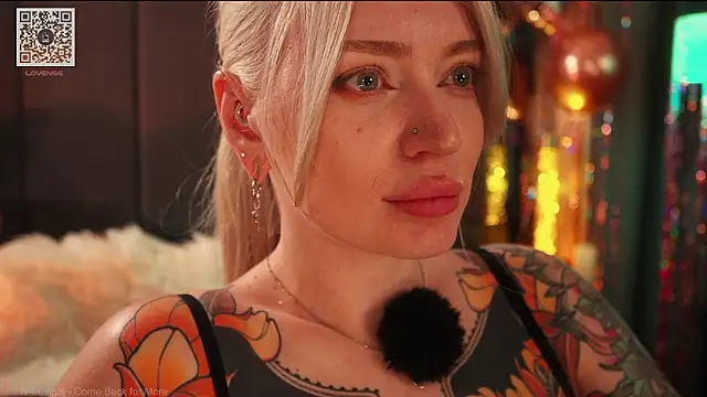 LinaKinky live sex cam